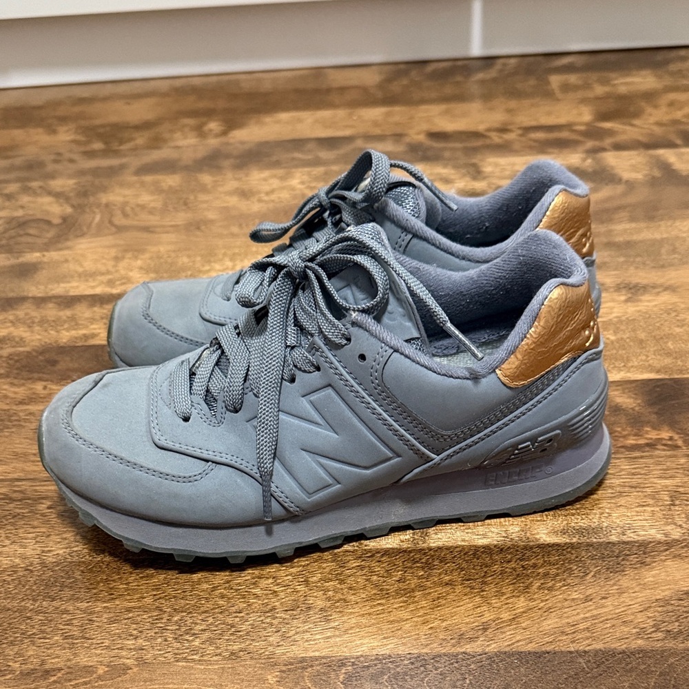 New Balance Classic Gray Sneakers